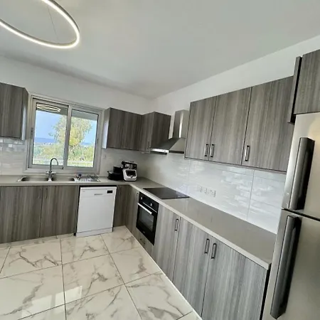 Viktor House Apartman *